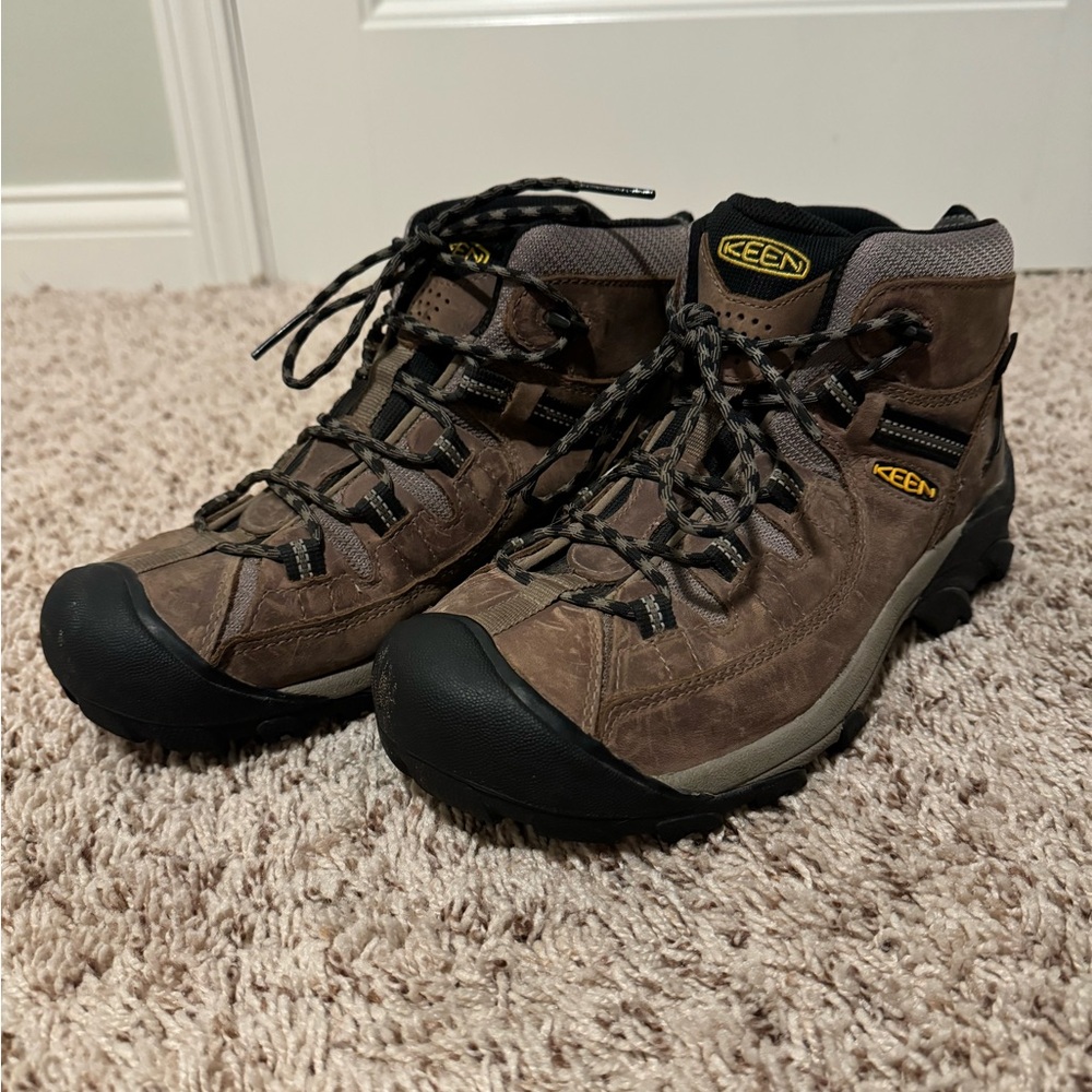 Men’s Keen Hiking Boots
